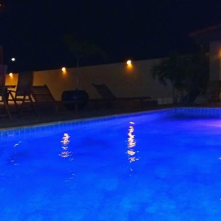 Dorado Eagle Beach Hotel Oranjestad Kültér fotó
