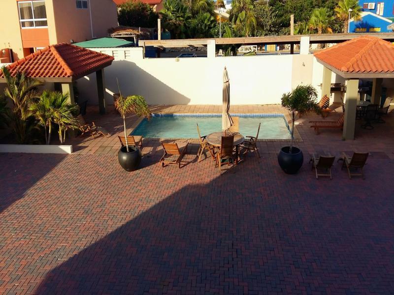 Dorado Eagle Beach Hotel Oranjestad Kültér fotó