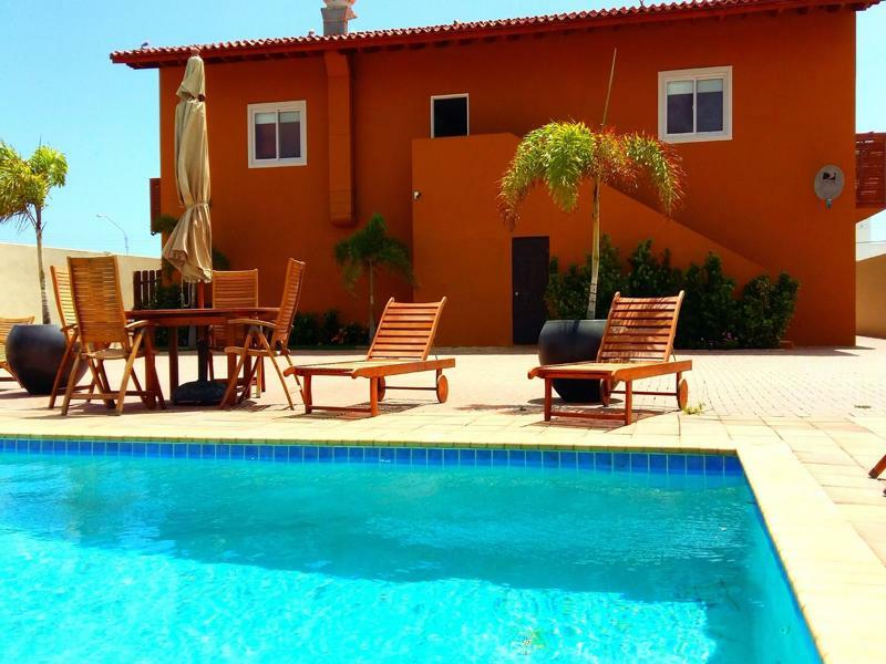 Dorado Eagle Beach Hotel Oranjestad Kültér fotó