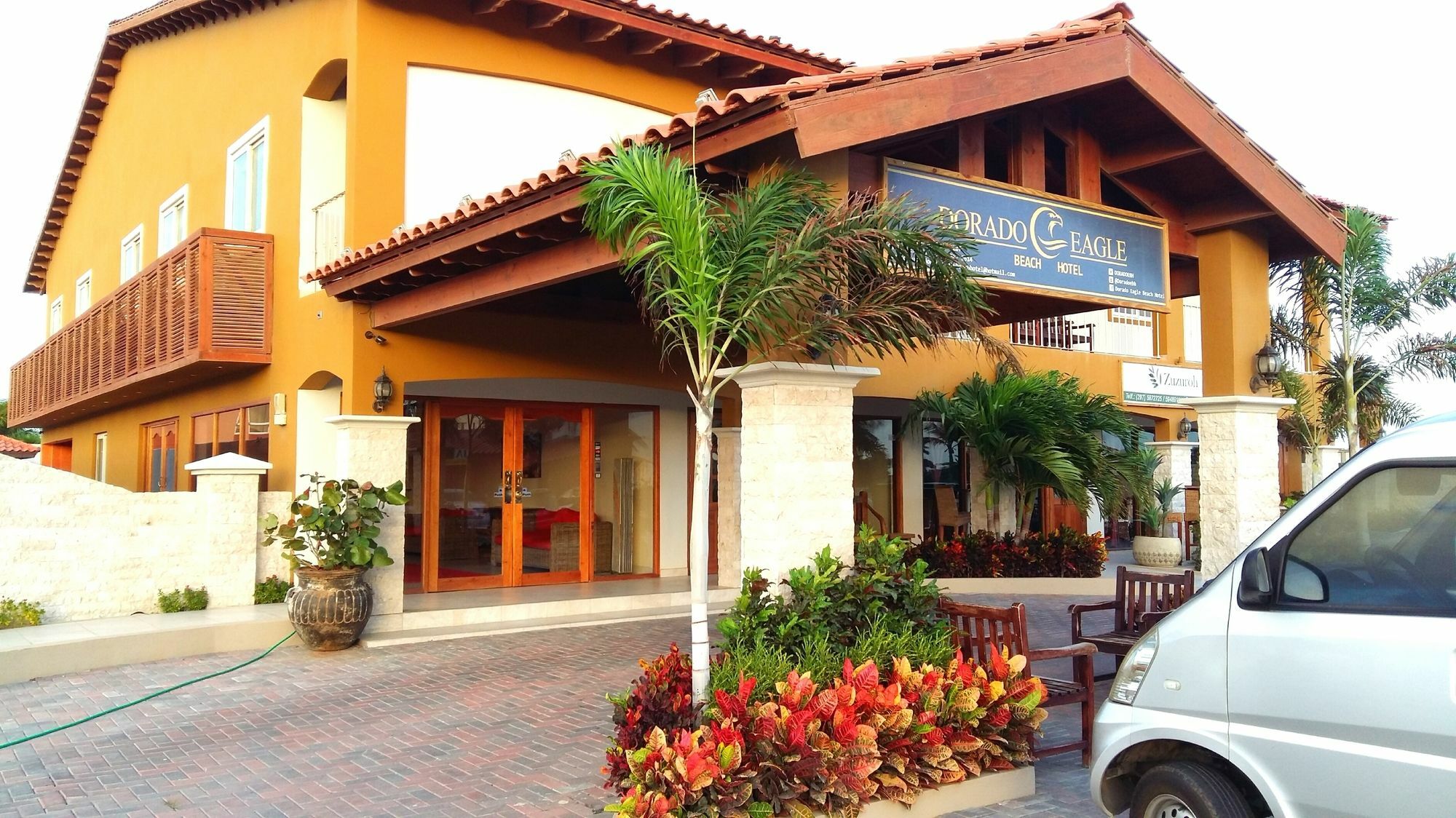 Dorado Eagle Beach Hotel Oranjestad Kültér fotó